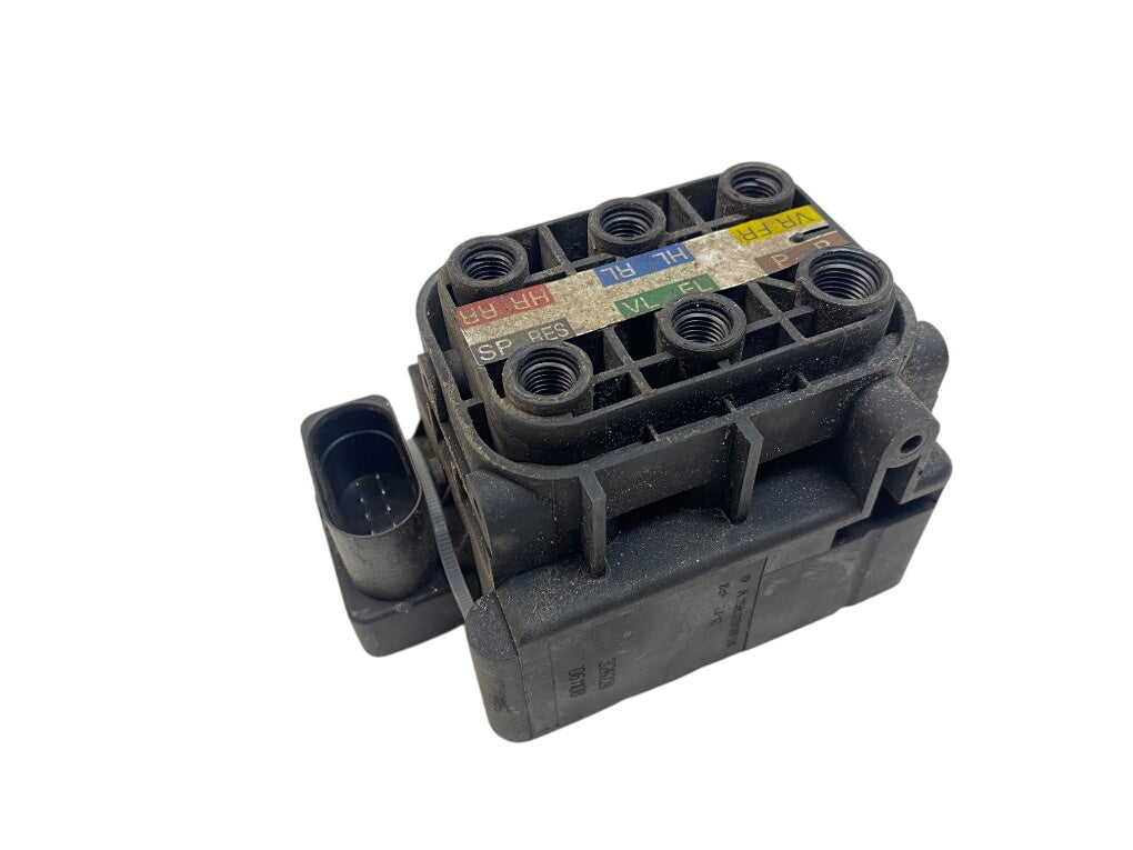 A2123200358 Air suspension valve block MERCEDES-BENZ S-CLASS (W221) (2005-2013)