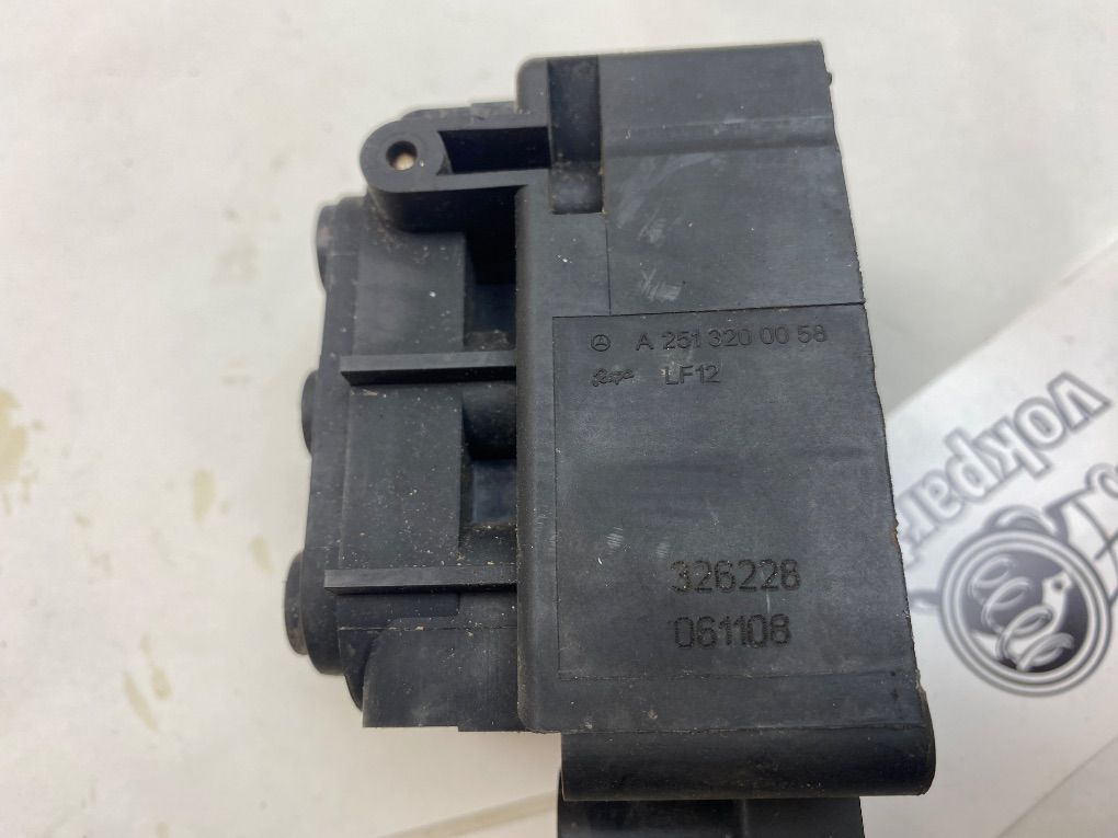 A2123200358 Air suspension valve block MERCEDES-BENZ S-CLASS (W221) (2005-2013)