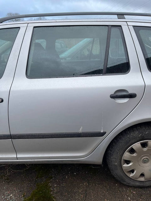 1Z9833055 Door Rear Left SKODA OCTAVIA II (1Z) (2004-2013)