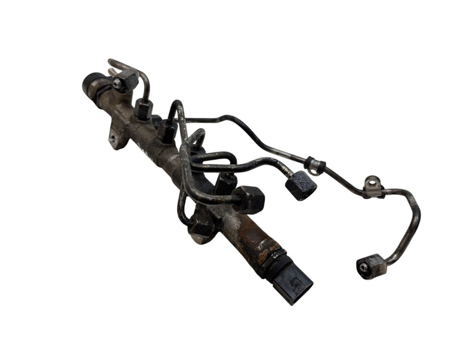 0445214314 Fuel Distributor / fuel rail MERCEDES-BENZ VITO / V-CLASS (W447) (2014-)