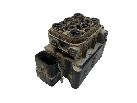 15-1524-0008.2 Air suspension valve block AUDI Q7 (4L) (2006-2015)