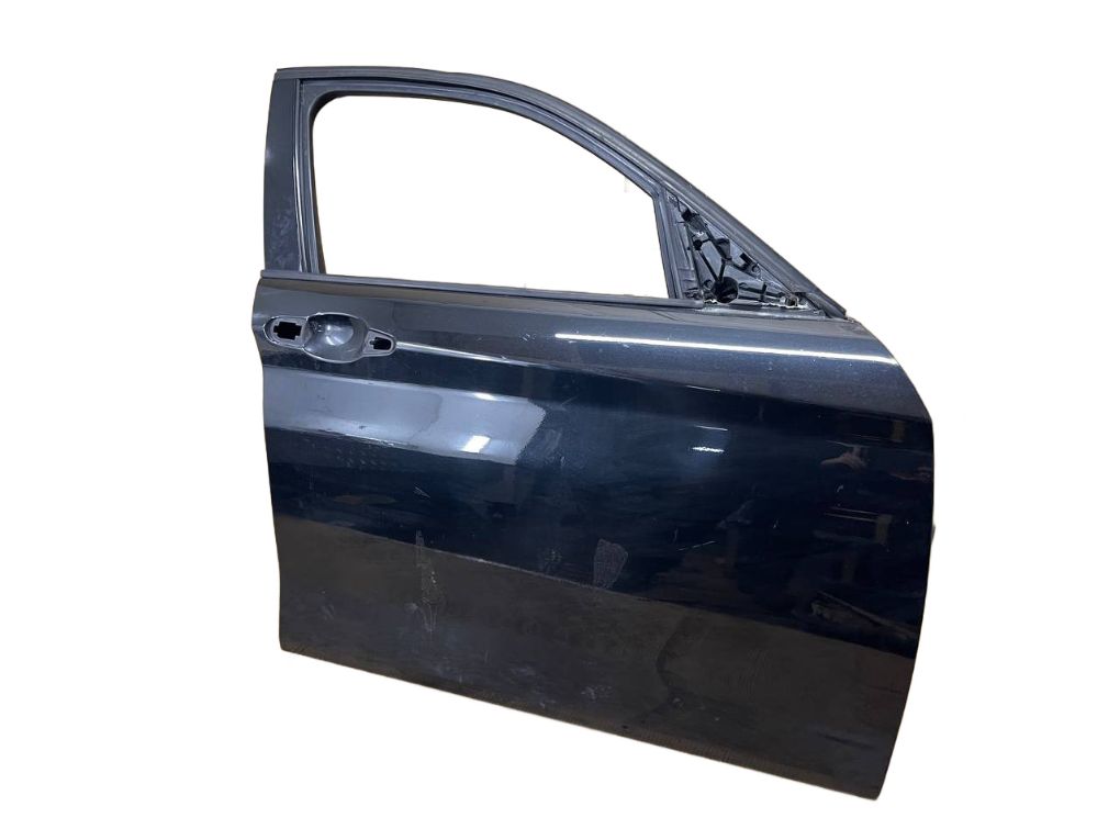 7284512 9628760 Door Front Right BMW 1 (F20, F21) (2011-2019)