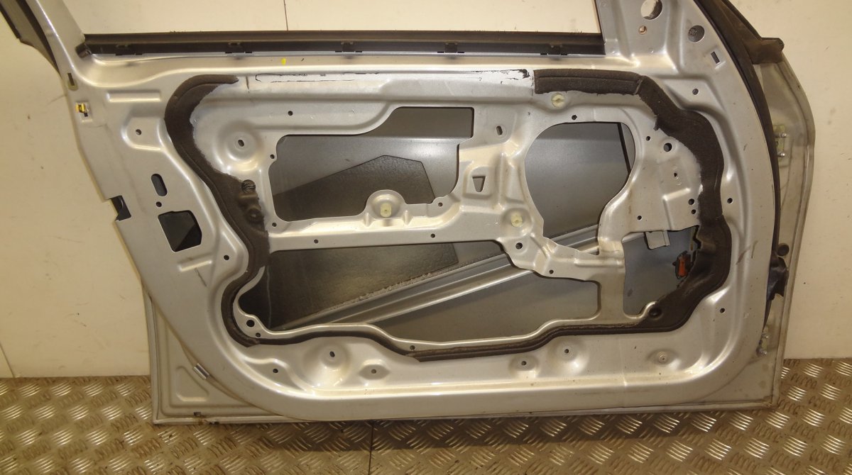 7203643 5A2A385 Door Front Left BMW 3 (E90, E91, E92, E93) (2005-2011)