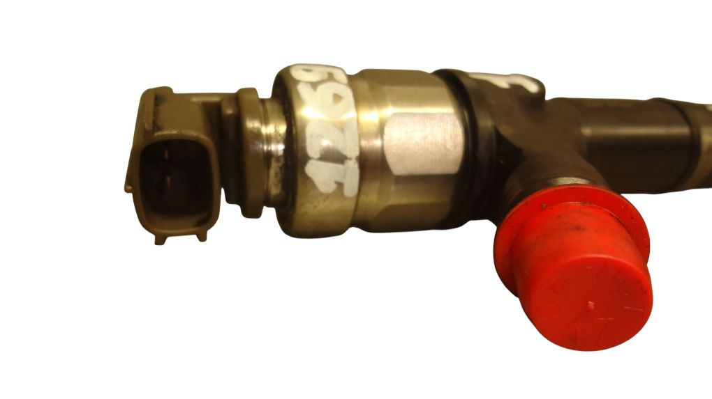 236700R010 Fuel Injector TOYOTA AVENSIS (T250) (2003-2008)
