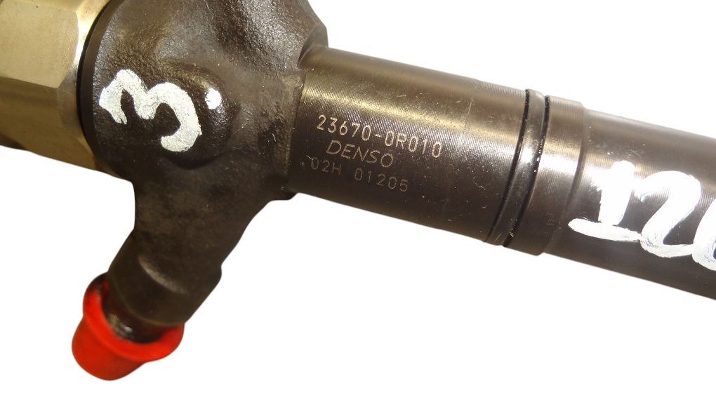 236700R010 Fuel Injector TOYOTA AVENSIS (T250) (2003-2008)
