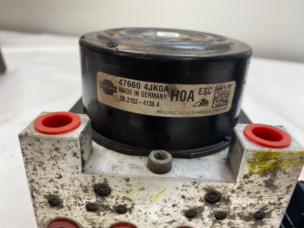 28515826043 28.5158-2604.3 06210241364 06.2102-4136.4 ABS hydraulic unit / pump NISSAN NAVARA III / NP300 (D23) (2014-)