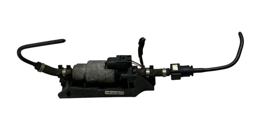 7N0201607B Fuel delivery pump for aux. Parking heater (webasto) VW SHARAN II (7N) (2010-2022)