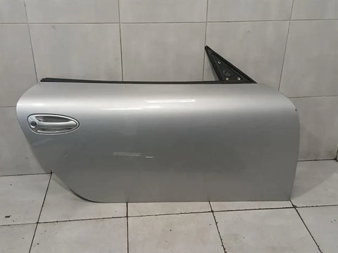 Porsche 911 997 right front door 99753101204 door front right