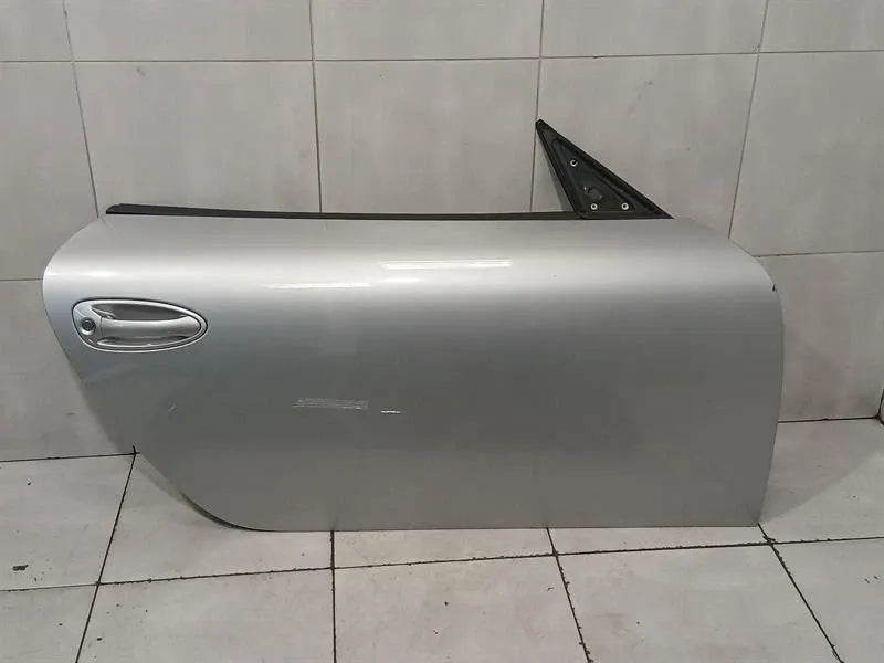 Porsche 911 997 right front door 99753101204 door front right