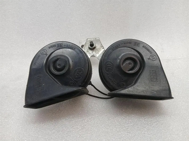 Aston Martin DB9 COUPE Horn 4G43-37-10262 Horn Fanfare