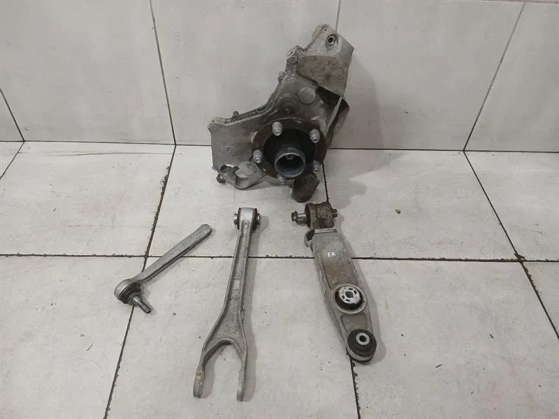 Porsche 911 991 GT3RS Mk1 Right Front Hub 99134165880 Wheel Bearing Housing Front Re