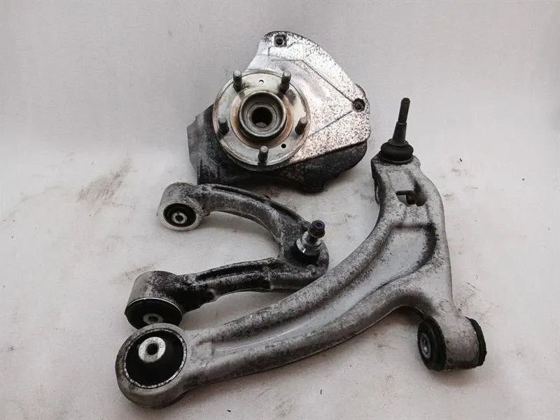 Aston Martin Rapide 10-14 Right Front Hub AD43-3K186-AB Wheel Bearing Housing Front Re