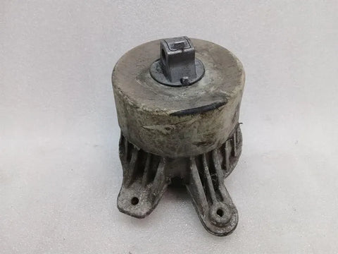 Mercedes C Class W205 Engine Mount A2052404500 Engine Mount