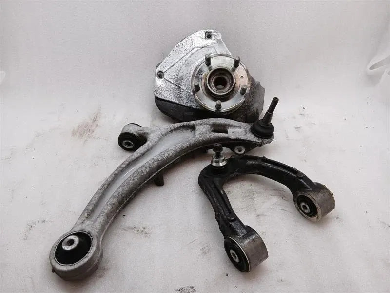 Aston Martin Rapide 10-14 Left Front Hub AD43-3K185-AB Wheel Bearing Housing Front Li