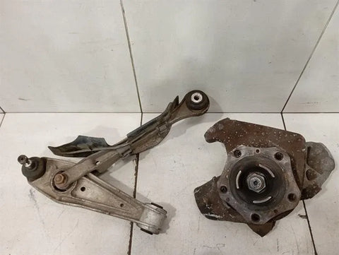Porsche Boxster 986 Left Front Hub 99634195712 Wheel Bearing Housing Front Left