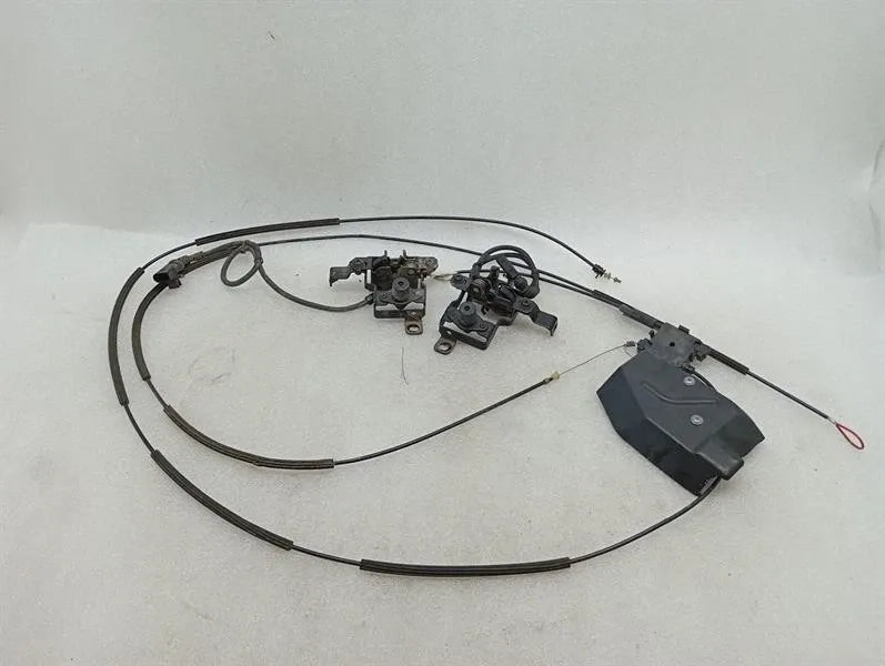 Audi R8 4S Performance Boot Lock 4S8813453D Tailgate Lock