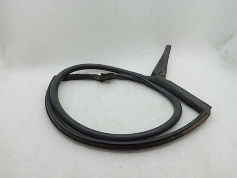 Lamborghini Huracan Performante right door seal 4T8831708B door seals right