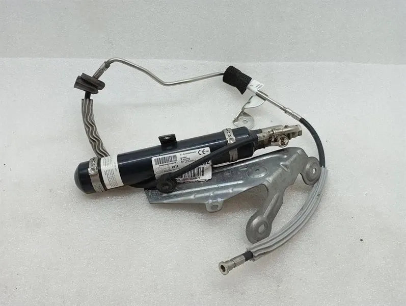 Mercedes C Class W205 Pressure Vessel A2058604700 Inflator