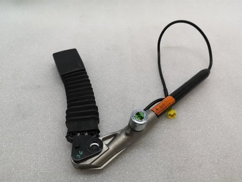 Mercedes SLK R171 Right Front Seatbelt Tensioner A1978600269 Front Seat Belt Tensioner