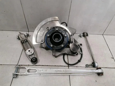 Porsche Cayman 718 GT4RS Left Rear Hub 982505051DY Wheel Bearing Housing Rear Left