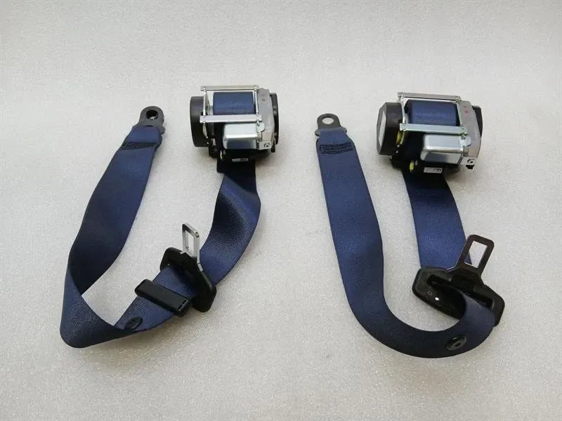Porsche Cayman 718 front seat belt 98180303305 seat belt deep sea blue