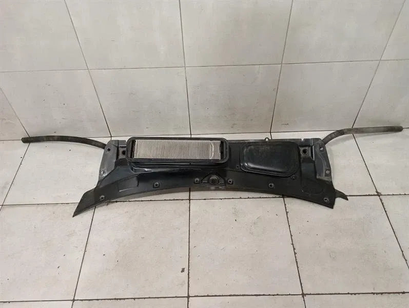 FERRARI 360 F131 65875200 RHD FERRARI WINDSHIELD PLATE