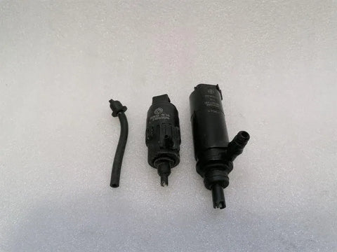 Ferrari 458 F142 Spider Washer Fluid Pump 71740944 Washer Water Pump SET