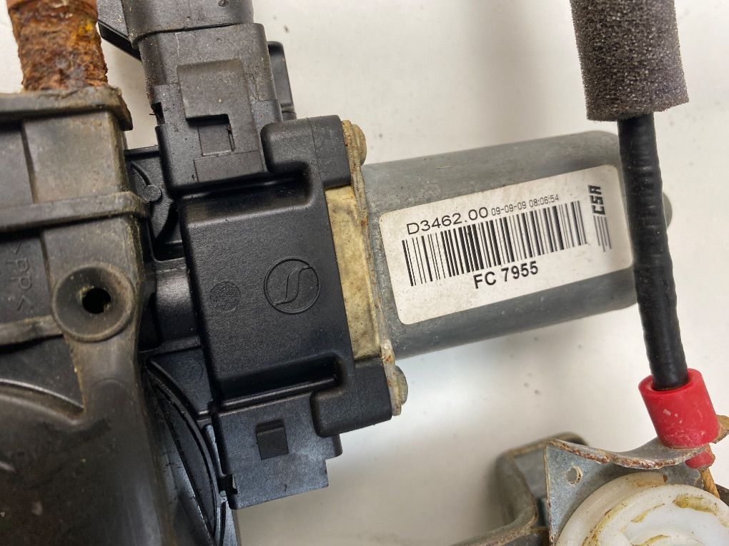 C2Z31201 Window Regulator Compl. front left JAGUAR XF (X250, CC9) (2008-2015)