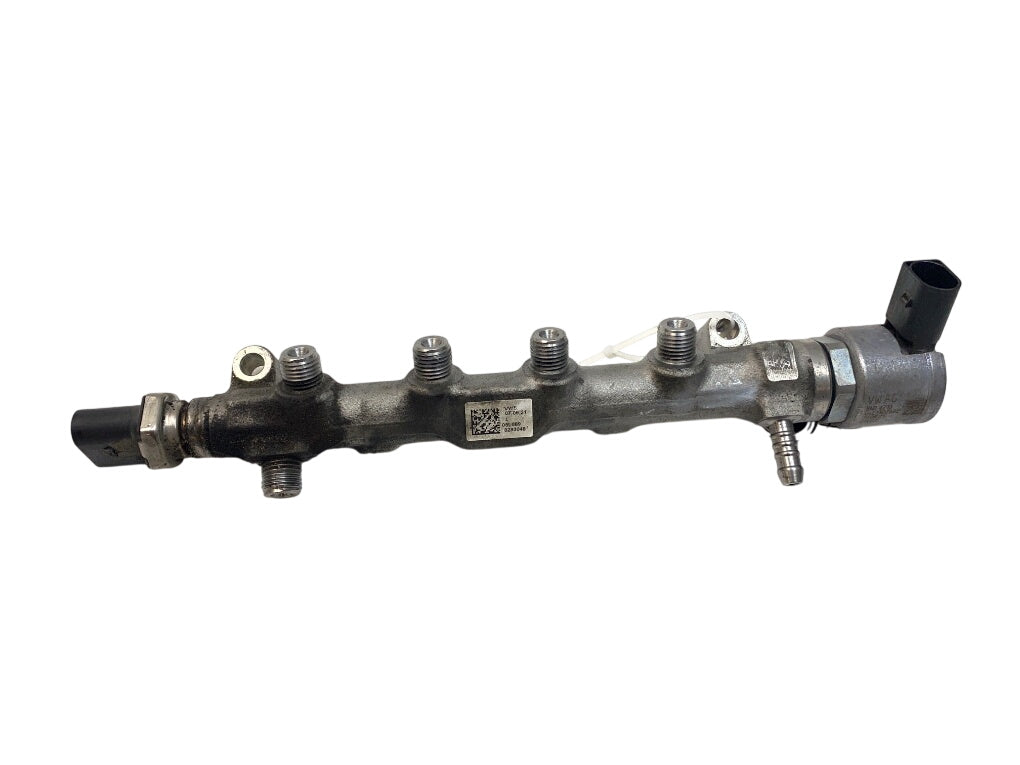 05L130089 Fuel Distributor / fuel rail VW PASSAT B8 (3G) / ALLTRACK (2014-2023)
