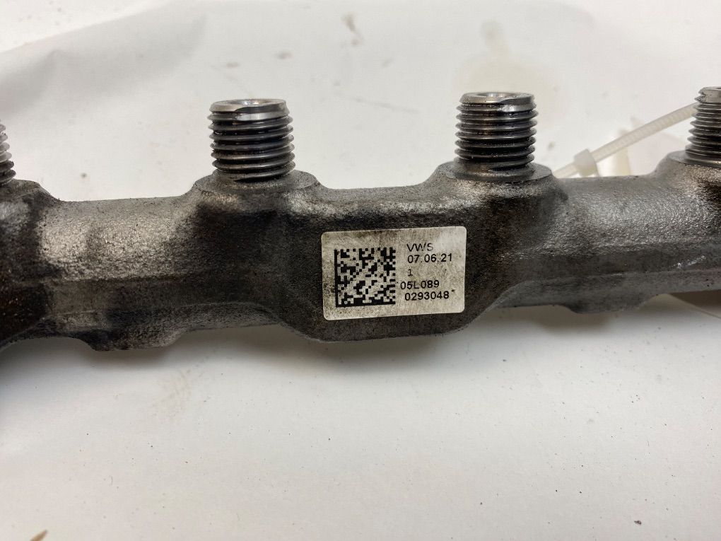 05L130089 Fuel Distributor / fuel rail VW PASSAT B8 (3G) / ALLTRACK (2014-2023)