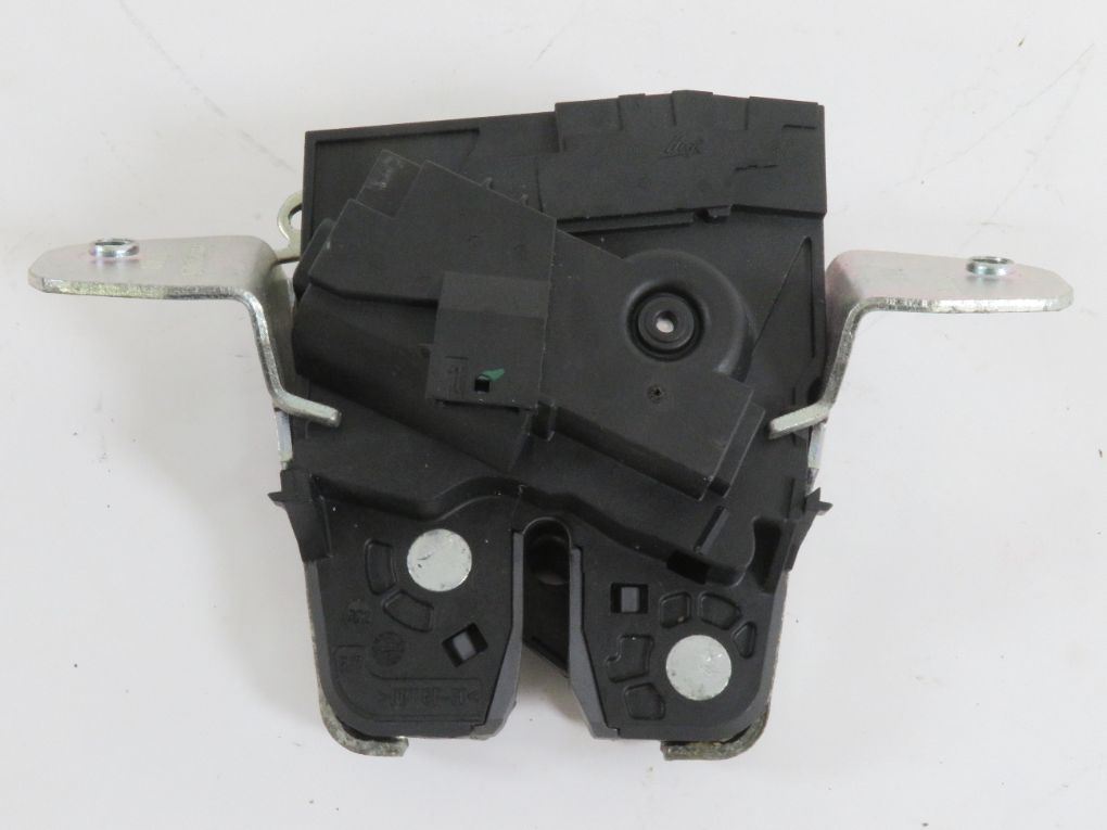 A2047400435 A2047400635 A2047400735 A2047401300 A2047401300 Bootlid / tailgate lock MERCEDES-BENZ E-CLASS (W212) (2009-2016)