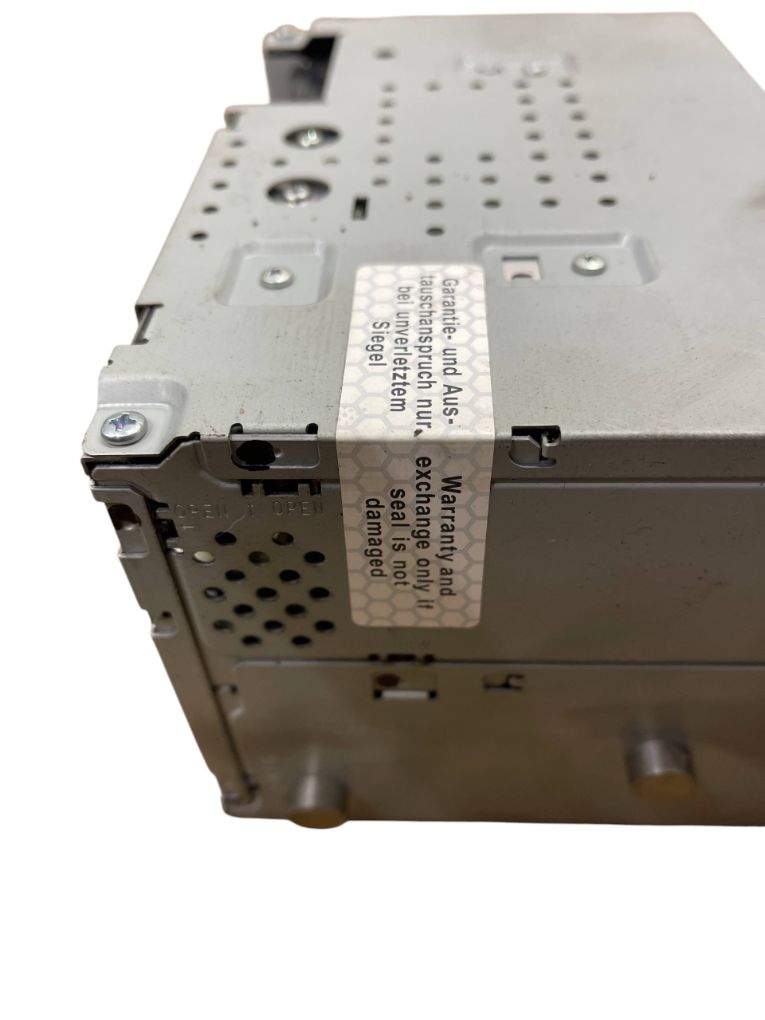2048700694 2048705690 2048704590 2048700090 Radio MERCEDES-BENZ C-CLASS (W204) (2007-2013)