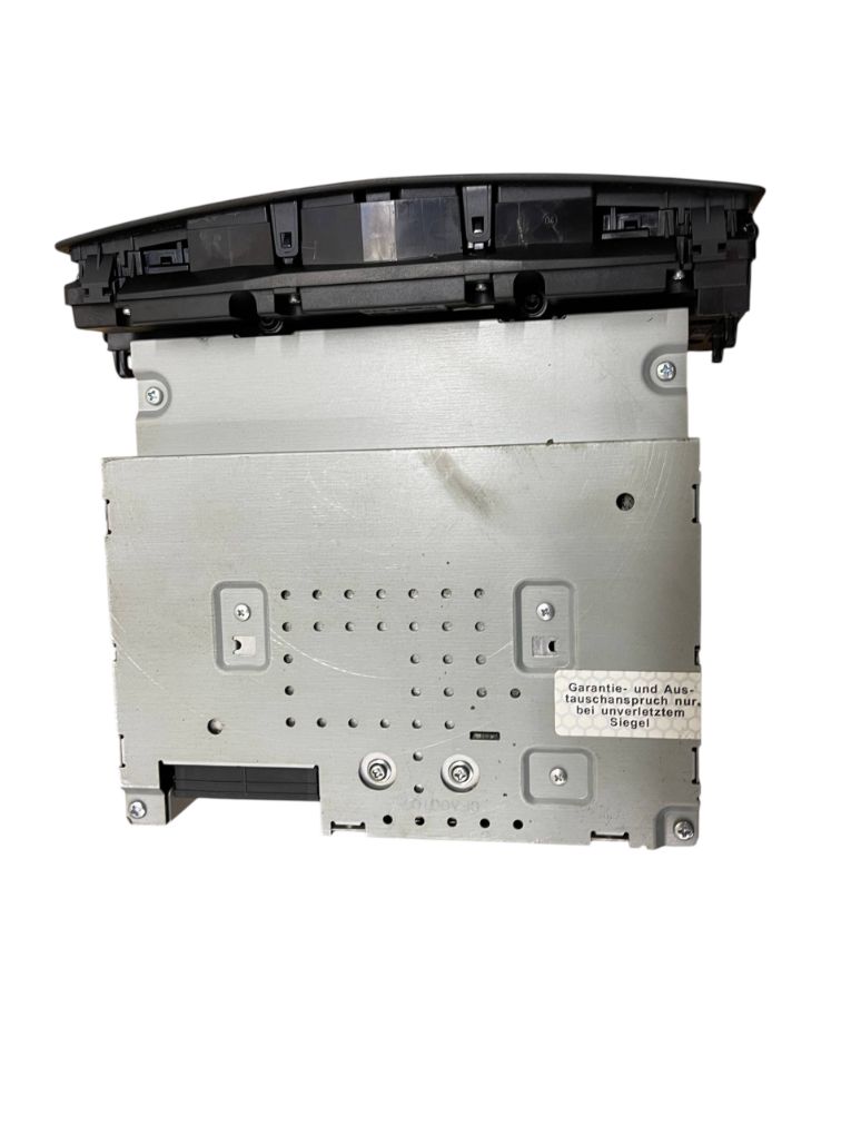 2048700694 2048705690 2048704590 2048700090 Radio MERCEDES-BENZ C-CLASS (W204) (2007-2013)