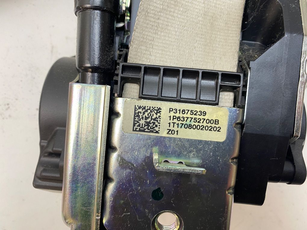 32131154 Seat Belt Front Right VOLVO XC90 II (2014-)