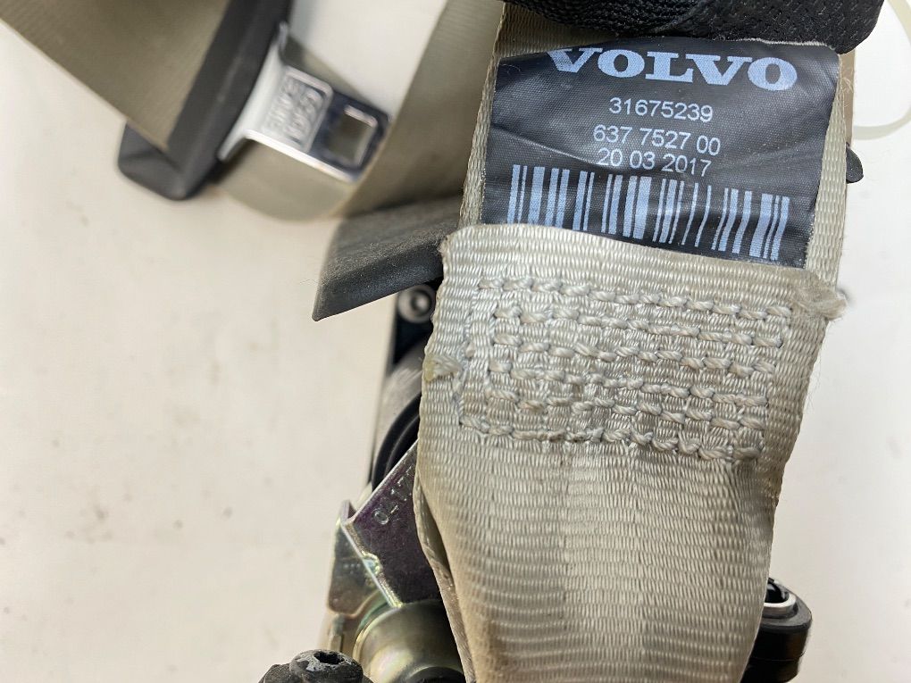 32131154 Seat Belt Front Right VOLVO XC90 II (2014-)