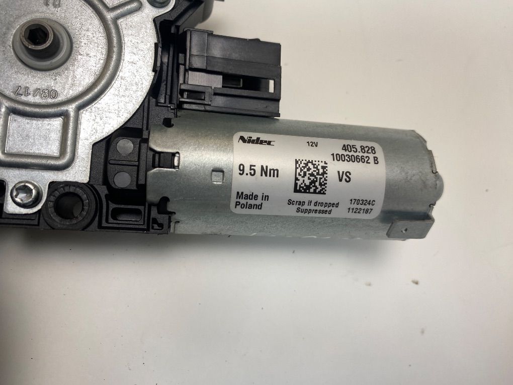 10030662A 10030662B Sunroof motor set VOLVO XC90 II (2014-)
