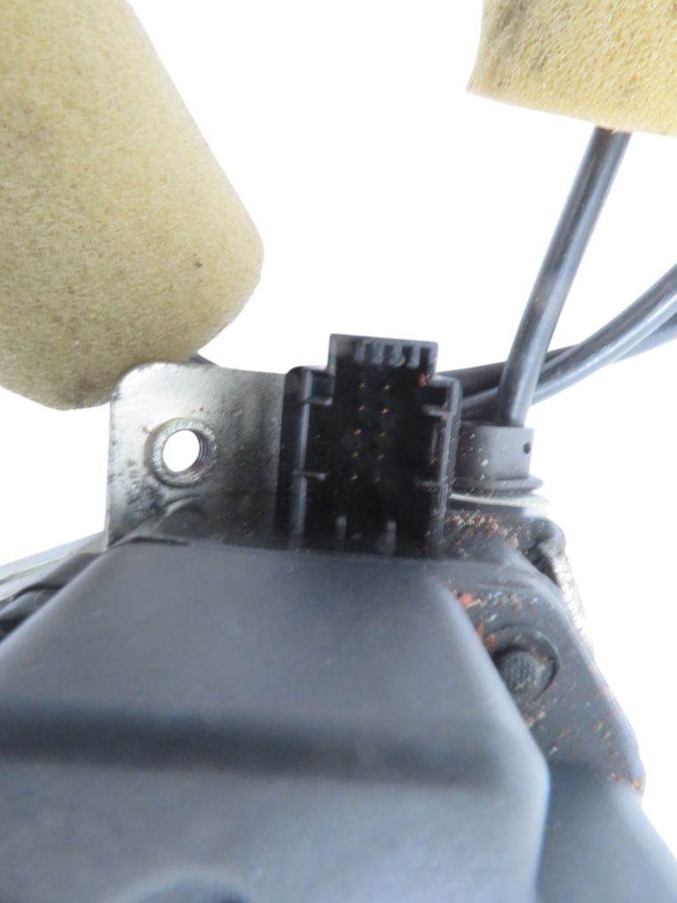A1647400435 A1647400735 A1647400300 Bootlid / tailgate lock MERCEDES-BENZ GL-CLASS (X164) (2006-2012)