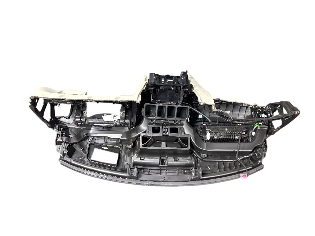 31688113 Dashboard VOLVO XC90 II (2014-)