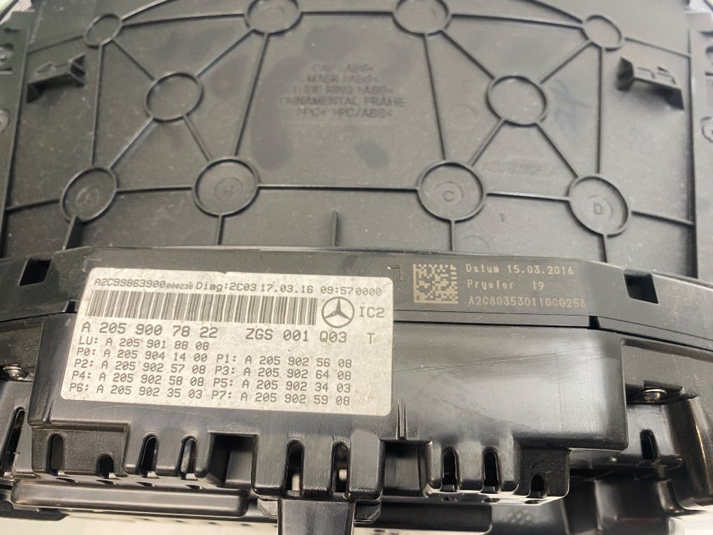 A2C99863900 Instrument Cluster MERCEDES-BENZ C-CLASS (W205) (2013-2021)