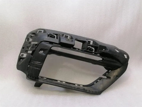 Porsche 911 992 holder bracket 992807684C bumper RH holder carrier