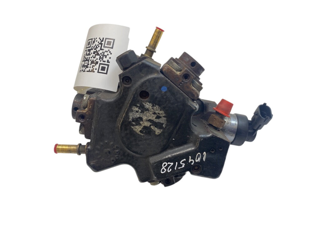 0445010250 0986437045 0986437056 Fuel injection pump, diesel MERCEDES-BENZ VITO / V-CLASS (W447) (2014-)