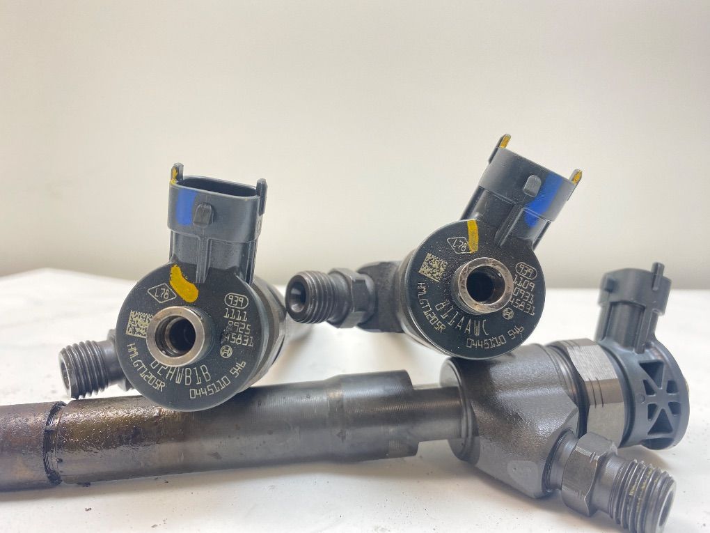 0445110546 0445161554 Fuel injector set MERCEDES-BENZ VITO / V-CLASS (W447) (2014-)
