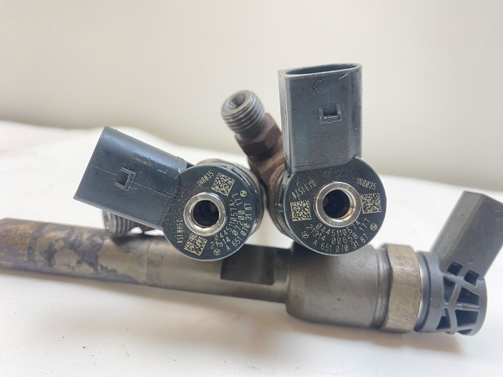 0445110573 0445110574 0986435286 Fuel injector set MERCEDES-BENZ VITO / V-CLASS (W447) (2014-)