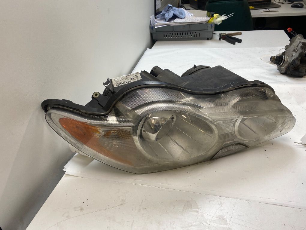 C2Z30853 Headlight right JAGUAR XF (X250, CC9) (2008-2015)