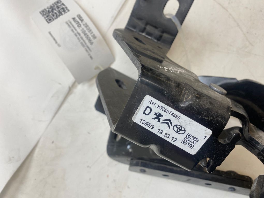 9823714480 Sliding door roller upper right PEUGEOT EXPERT / TRAVELLER (2016-)