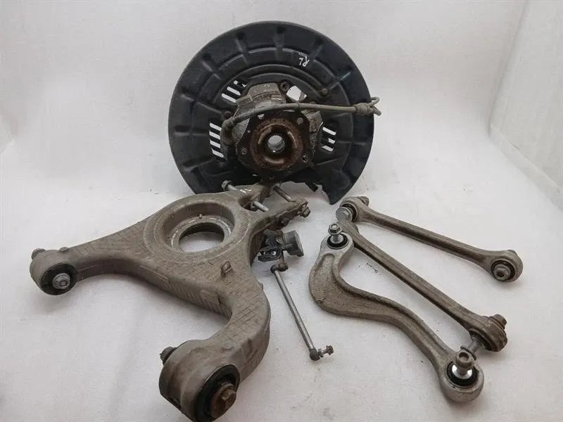 Porsche Panamera 970 left rear hub 97033161120 wheel bearing housing rear left