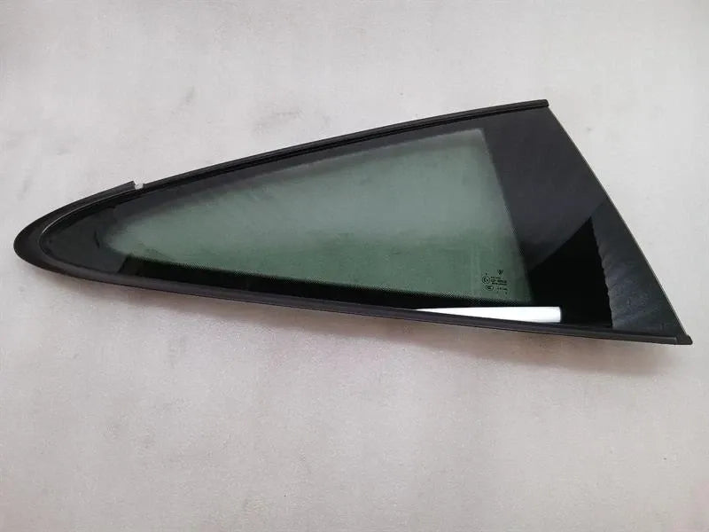 Porsche 911 991 Right Rear 1/4 Glass 99154311210 Door Window 1/4 Rear RH
