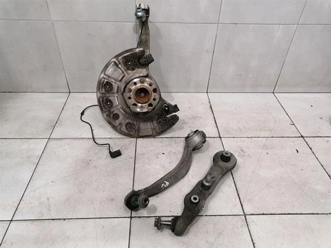 Mercedes C Class W205 Left Front Hub A2053325300 Wheel Bearing Housing Front Left