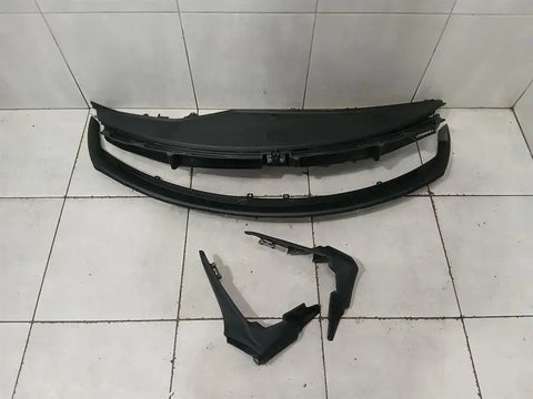 FERRARI F8 F142MFL Dashboard upper cover Defroster 831151 RECHTSLENKER RHD