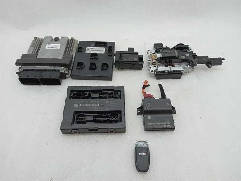 AUDI RS4 B8 8K Engine ECU SET 8T2907560E Engine Control Unit SET 0B5927256F